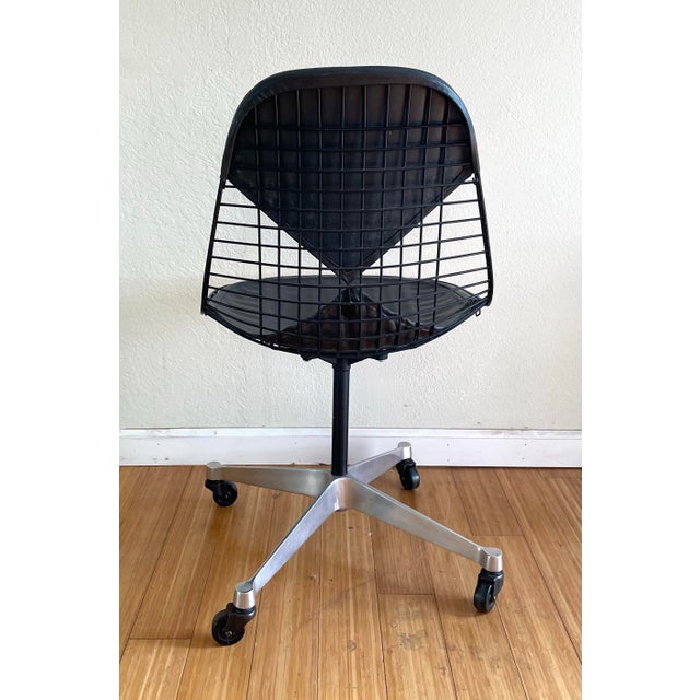 Mid-Century Modern Mid 20th Century Eames PKCC Wire Task Chair For Sale - Image 3 of 8