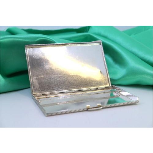 Silver Cigarette Case with Floral Reliefs For Sale - Image 3 of 7