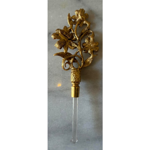 Mid-Century Hollywood Regency Matson 24k Gold-Plated Floral Perfume Bottle For Sale In Phoenix - Image 6 of 7