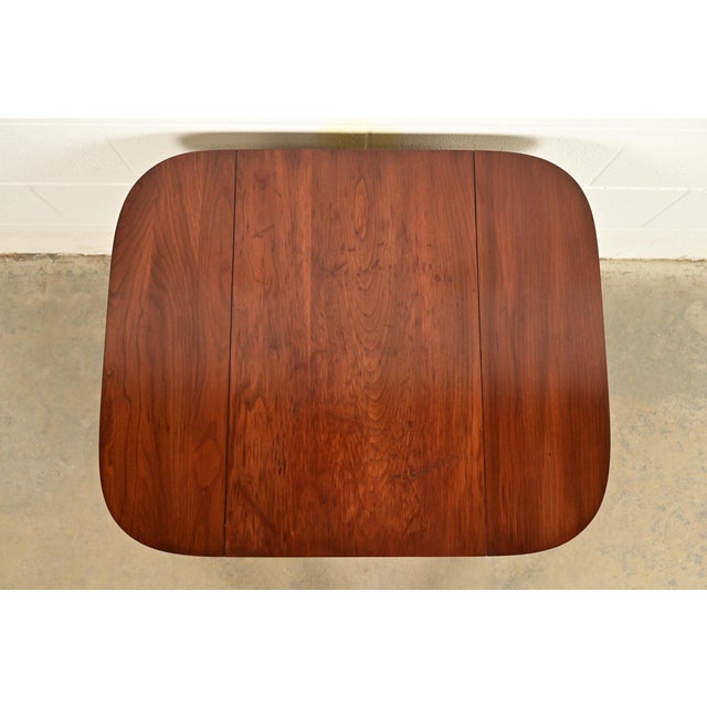 Henkel Harris Georgian Solid Cherry Wood Drop Leaf Pembroke Side Table For Sale - Image 11 of 15