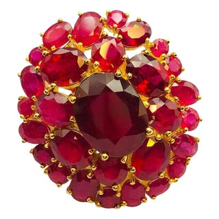 Bochic "Orient" 40 Carat Natural Ruby Cocktail Ring Set In 18K Solid Gold For Sale
