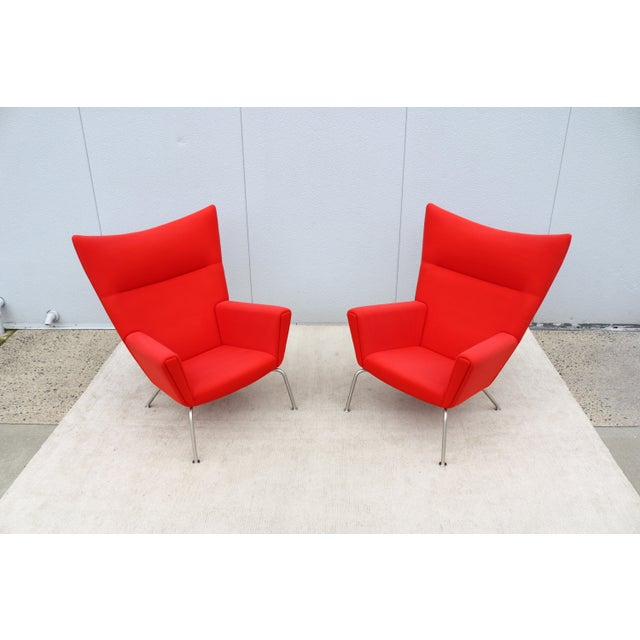 Mid-Century Modern MCM Danish Hans J. Wegner for Carl Hansen & Son Ch445 Wing Lounge Chairs, a Pair For Sale - Image 3 of 18