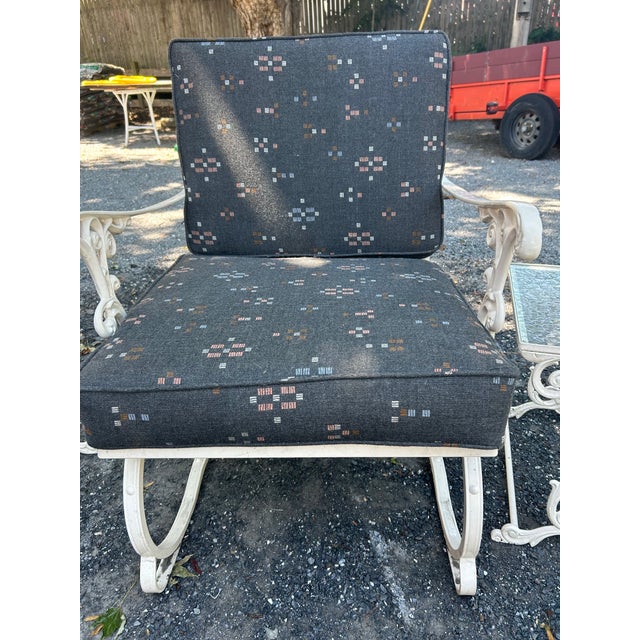 Mid-Century Meadowcraft (Attributed To) 5 Piece Wrought Iron Patio Set With Nesting Tables - Ready for Immediate Use For Sale - Image 6 of 11
