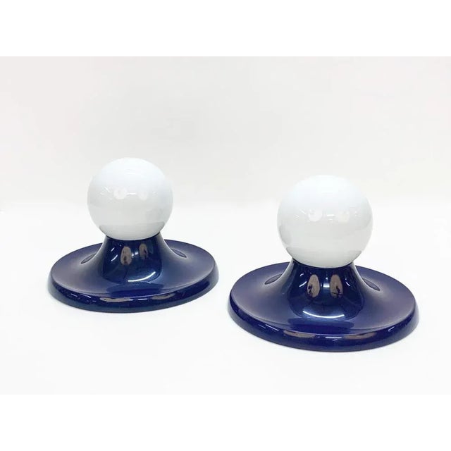 Mid-Century Italian Blue Metal Light Ball Sconce by Achille Castiglioni for Flos, 1960s For Sale - Image 17 of 18