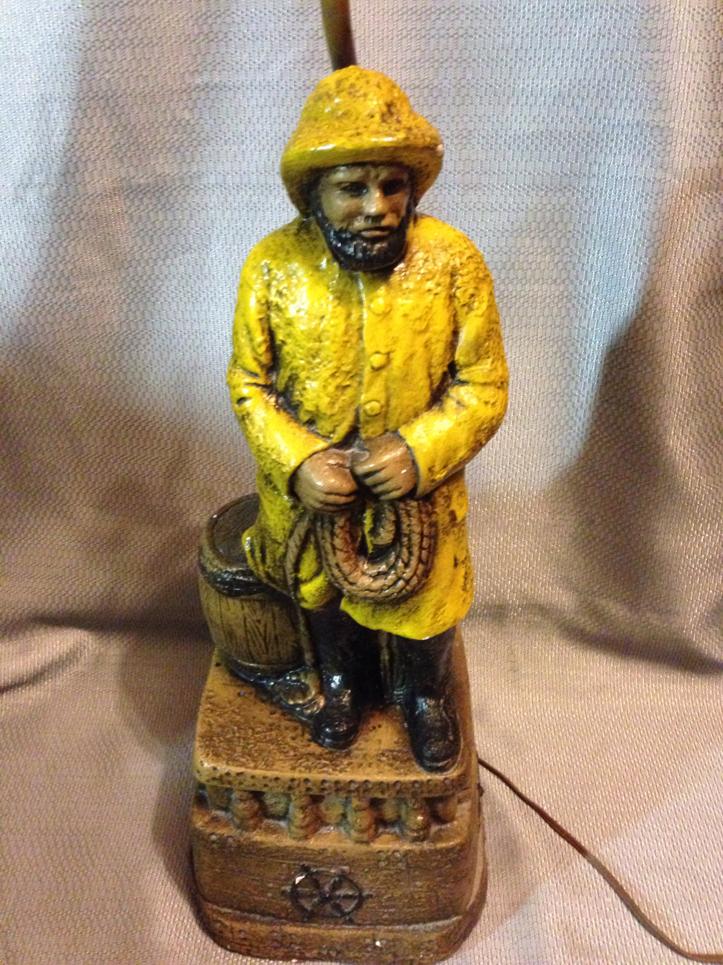 Vintage Sea Captain Fisherman Lamp