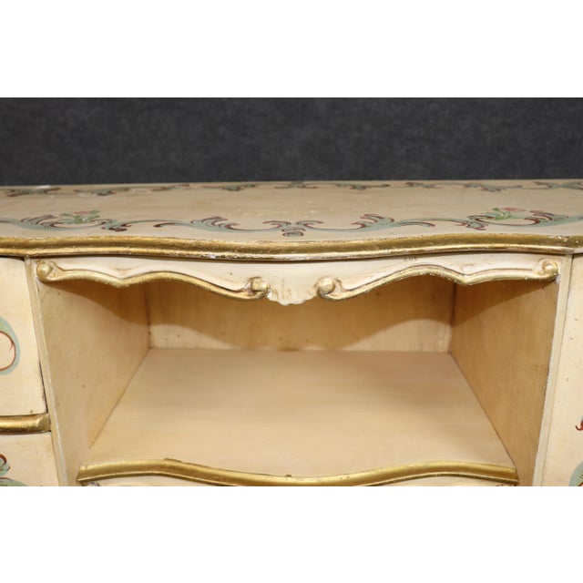 Vintage Italian Venetian Style Creme Painted & Gilt Cabinet C. 1950s For Sale - Image 10 of 15