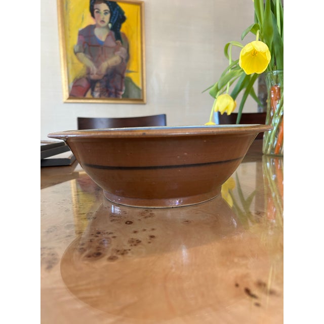 Asian Antique Chinese Qing Dynasty Batavia Ware Bowl With Sweet Pea Motif For Sale - Image 3 of 7