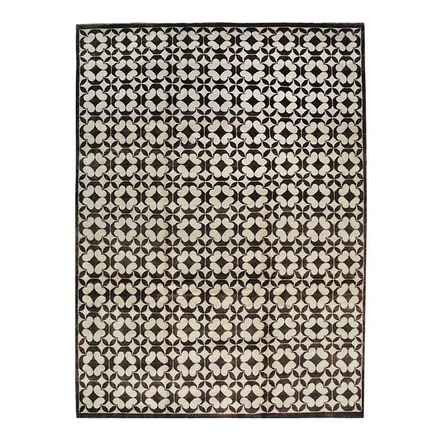 10x14 Black Hand-Knotted Wool Linked Quatrefoils Geometric Modern Carpet Rug For Sale