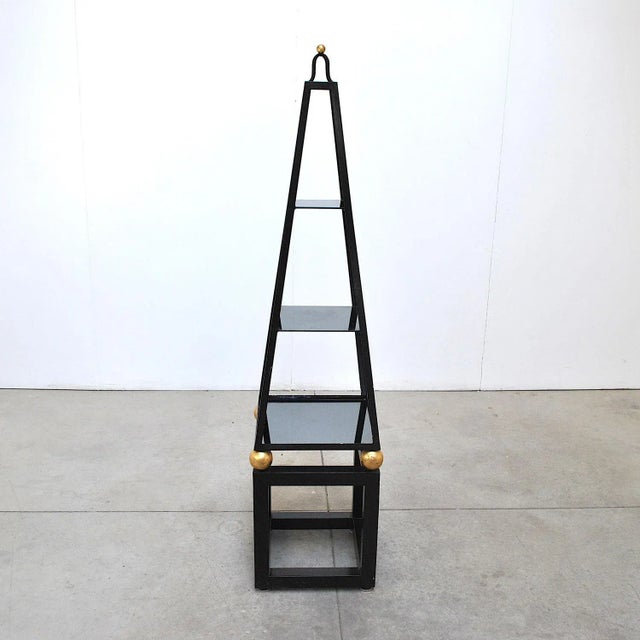 Mid-Century Modern Pyramid-Shaped Lacquered Iron and Glass Shelf, 1960s For Sale - Image 3 of 8