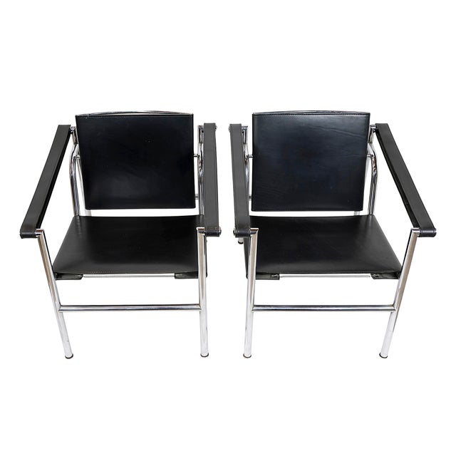 Cassina Vintage Black Leather Armchairs by Le Corbusier for Cassina, 1960s, Set of 2 For Sale - Image 4 of 9