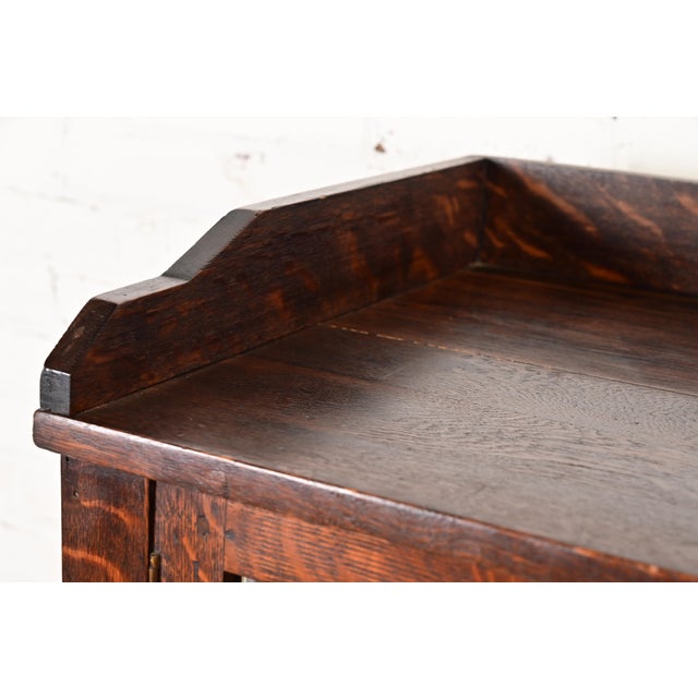 Limbert Style Antique Mission Oak Arts and Crafts Bookcase Cabinet, Circa 1910 For Sale In South Bend - Image 6 of 14
