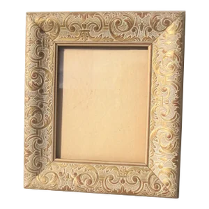 Late 20th Century Italian-Style Gilt Photo Frame