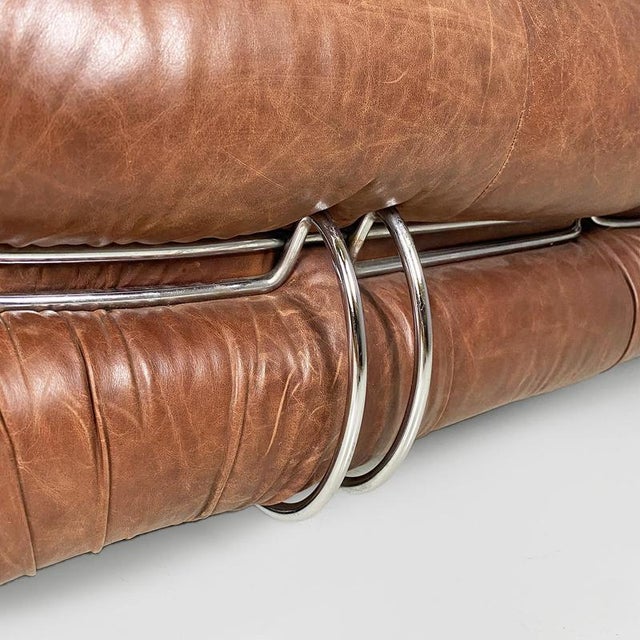Italian Modern Brown Leather Soriana Sofa attributed to Afra & Tobia Scarpa for Cassina, 1970s For Sale - Image 12 of 18