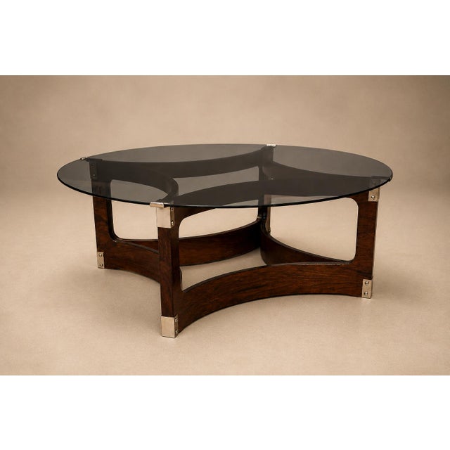 Novo Rumo Brazilian Modern Round Coffee Table in Bent Rosewood and Glass by Novo Rumo, Brazil, 1960s For Sale - Image 4 of 16