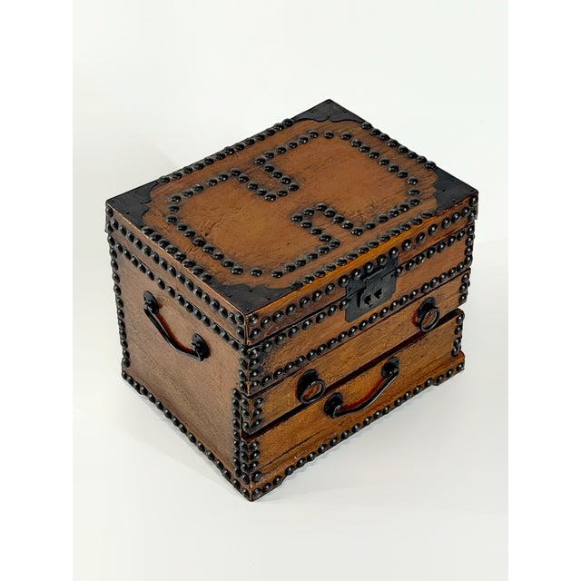 Vintage Nailhead Lacquered Parchment Jewelry Chest For Sale In Atlanta - Image 6 of 11