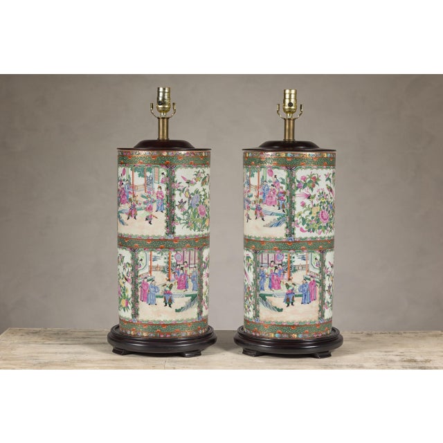 1980s Hand-Painted Rose Medallion Table Lamps with Court Scenes and Birds - a Pair For Sale In New York - Image 6 of 12