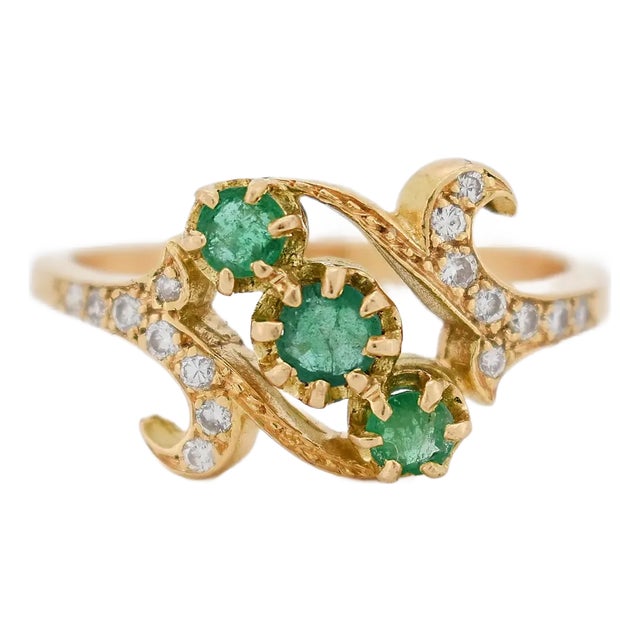 Vintage Gold Emerald and Diamond Ring 1960, Size 7 For Sale