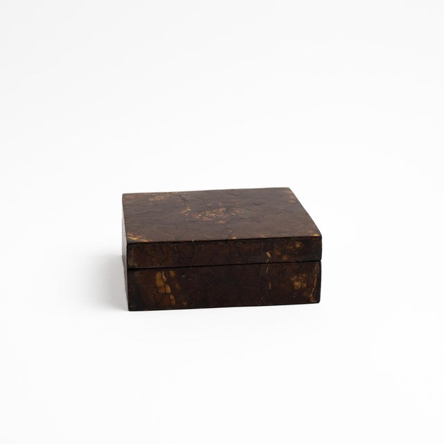 Brown Vintage Tessellated Coconut Shell Lidded Box For Sale - Image 8 of 15