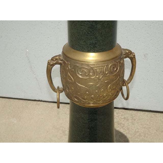 Green 1960s Neoclassical Style Tole and Brass Table Lamp Asian Influence For Sale - Image 8 of 16