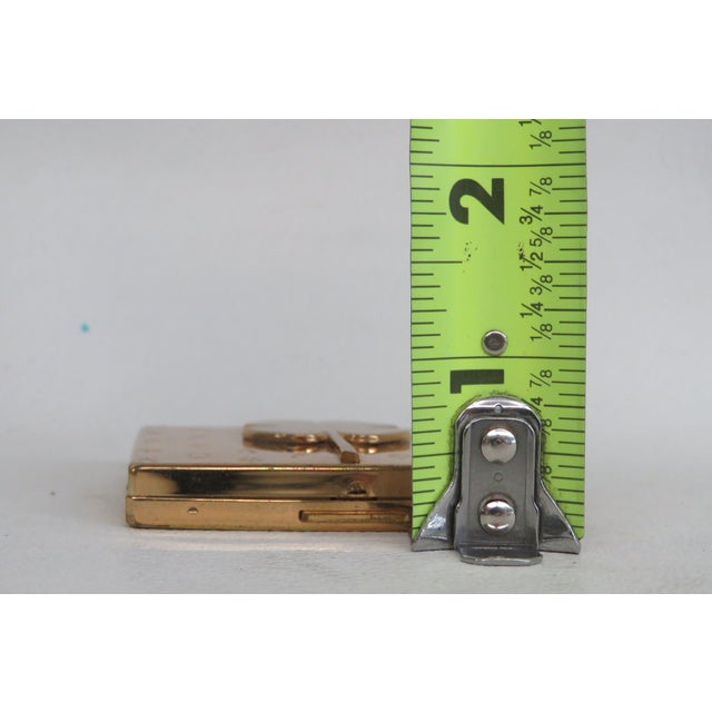 Gold Flato Gold Tone Lucky Clover Pattern Compact VTG Mirrored Powder Case 4762b For Sale - Image 8 of 17