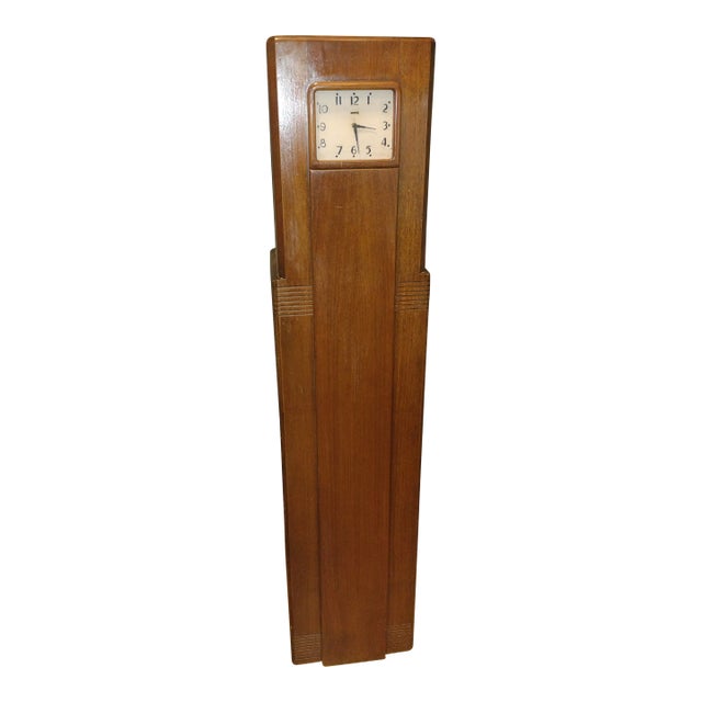 Mid 20th Century Art Deco Westinghouse 'Columaire' Clock Radio For Sale