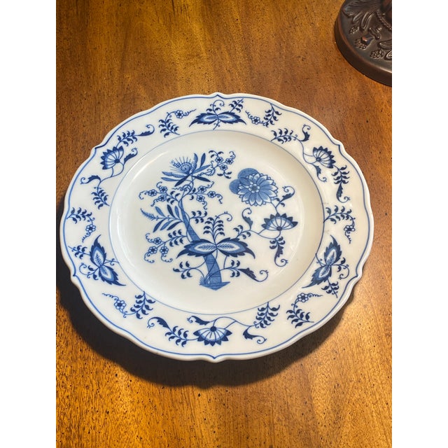 1980s Asian Blue Danube 99183 Japan 10 3/8” Dinner Plate For Sale - Image 9 of 10