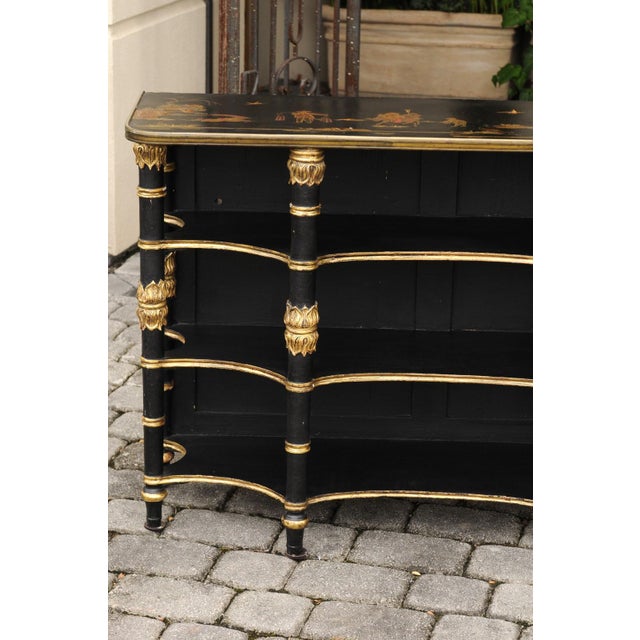 Early 20th Century Early 20th Century English Ebonized Three-Tiered Shelf with Chinoiserie Decor and Gilded Accents For Sale - Image 5 of 11