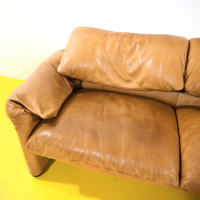 Cassina Maralunga Living Room Set in Tan Leather by Vico Magistretti for Cassina, 1970s, Set of 3 For Sale - Image 4 of 18