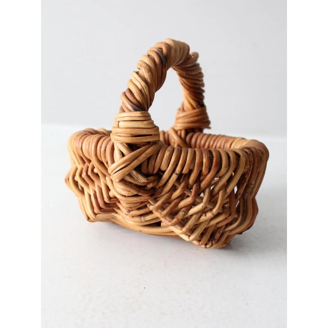 Vintage Small Melon Basket For Sale - Image 9 of 10