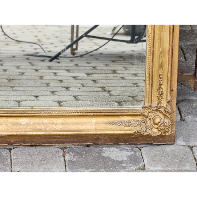 English 19th Century English Gilt Trumeau Mirror with Hunting Scene Oil Painting For Sale - Image 3 of 12