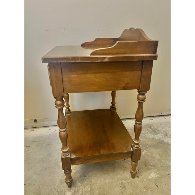 Early American Style Solid Maple Side Table / Nightstand For Sale - Image 4 of 6