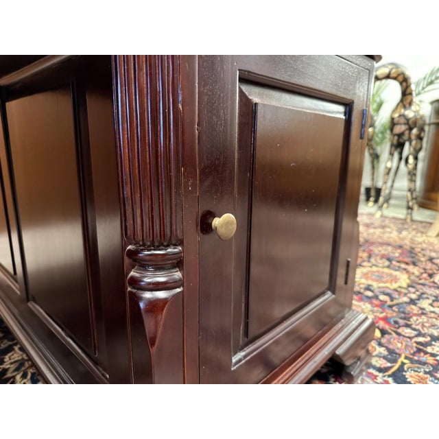 English Chesterfield Desk in Teak For Sale - Image 14 of 18