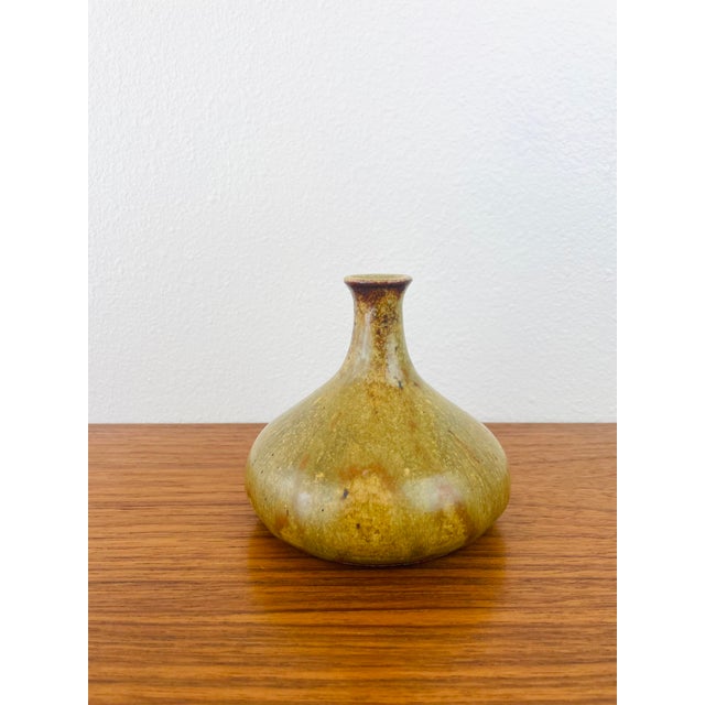 Mid-Century Modern Vintage 1970s Handmade Stoneware Studio Pottery Low Bud / Weed Vase For Sale - Image 3 of 8