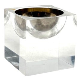 Example of Space Age Decor