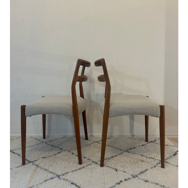 Uldum Møbelfabrik Anne Chairs with Teak Frames by Johannes Andersen for Uldum Møbelfabrik, 1960s, Set of 2 For Sale - Image 4 of 14