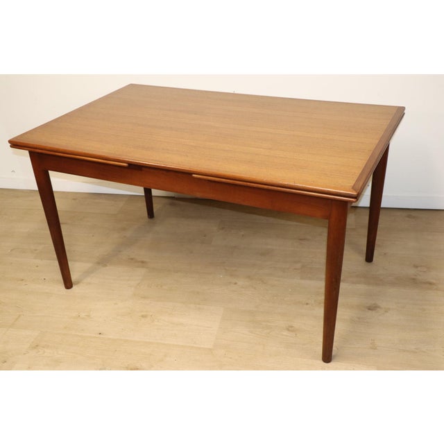 Mid-Century Modern Vintage Scandinavian Extendable Danish Teak Dining Table, 1960 For Sale - Image 3 of 18