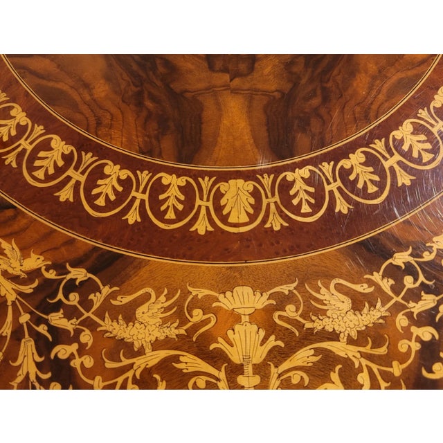 Italian Round Marquetry Table With Charioteer in the Middle by Gargiulo & Jannuzzi - Hand-Made For Sale - Image 4 of 12