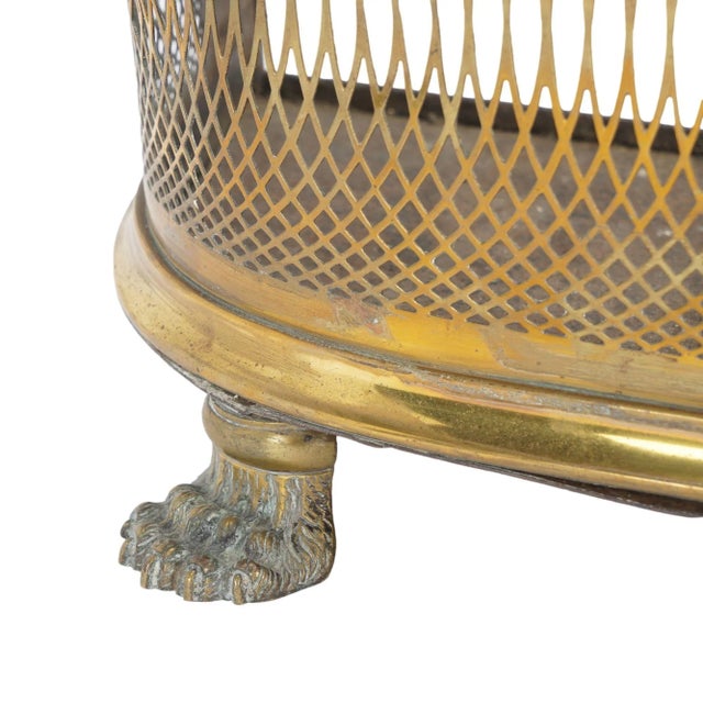19th Century English Reticulated Brass Fire Fender With Lion's Paw Feet, C. 1810 For Sale - Image 5 of 6