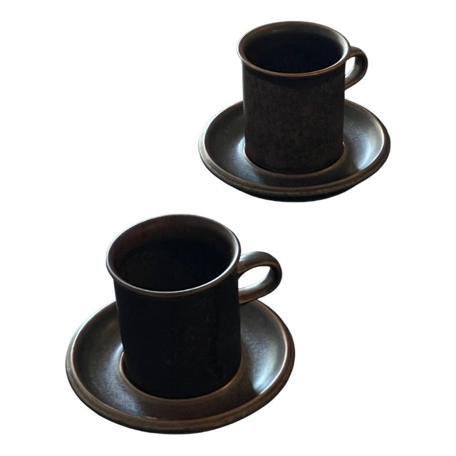 Arabia Coffee Mug and Saucer in Stoneware attributed to Ulla Procope for Arabia, 1960s, Set of 2 For Sale