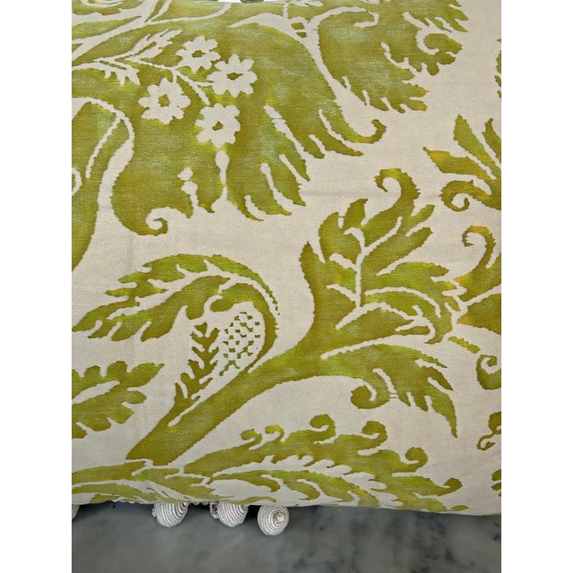Early 21st Century Pair of Mariano Fortuny Pillows - With Designer Pom-Pom Trim For Sale - Image 5 of 18