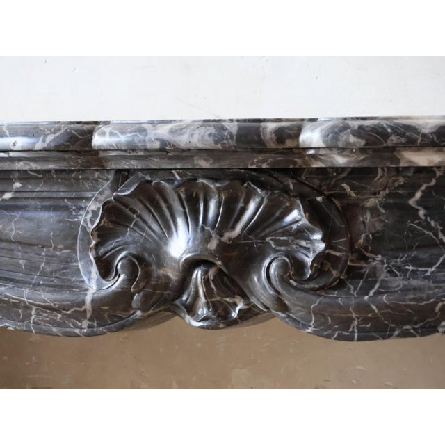 Gray Antique French Louis XIV Style Fireplace in Gris des Pyrénées Marble For Sale - Image 8 of 15