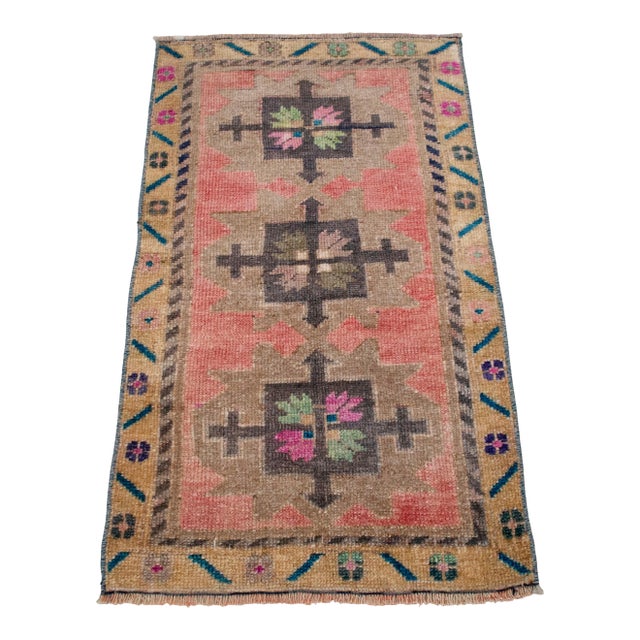 1970s HHand Knotted Small Turkish Rug Door Mat, Entryway Rug, Bath Mat, Kitchen Decor, - 18″ × 32″ For Sale