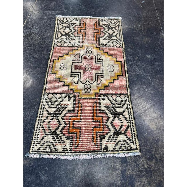 Turkish Yastik Rug 1'5" x 2'11" For Sale - Image 4 of 5