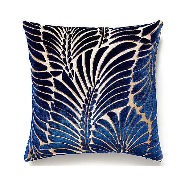 Traditional The House of Scalamandré Plumes Silk Velvet Pillow, Sapphire For Sale - Image 3 of 3