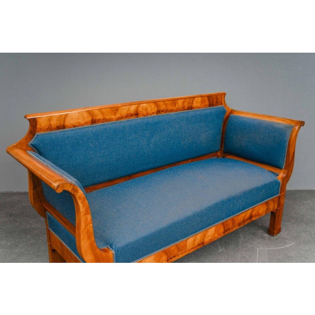 Antique Biedermeier Sofa in Walnut, 1800s For Sale - Image 6 of 17