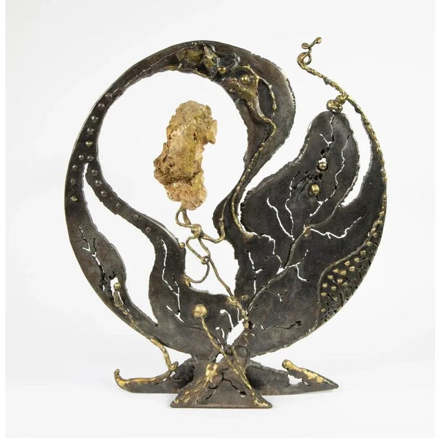 Fertility sculpture, by Vruchtbaarheid. 20th Century. Title and monogram. Very good condition. Dimensions H 51.5cm. This...