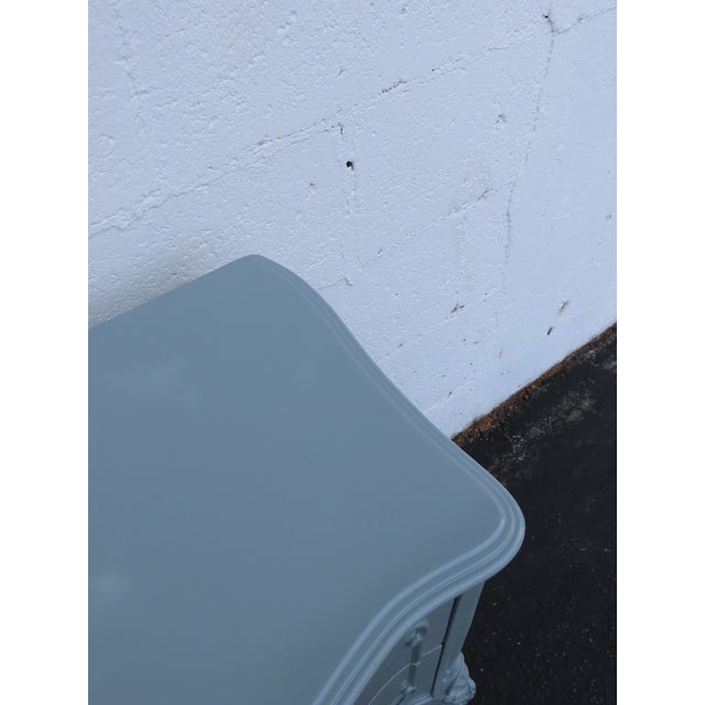 Wood French Shabby Chic Serpentine Painted Gray Nightstand Side End Table 6635 For Sale - Image 7 of 15
