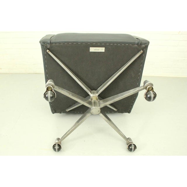 Model 98 Office Chair by Theo Ruth for Artifort, 1960s For Sale - Image 13 of 15