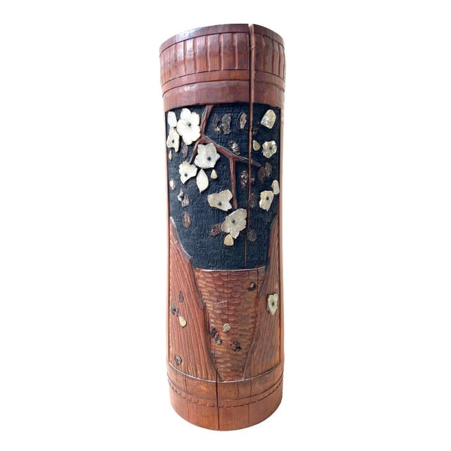 Japanese Shibayama-Style Inlaid Wooden Vase, Figural Scene, Meiji / Taishō Style For Sale - Image 4 of 10