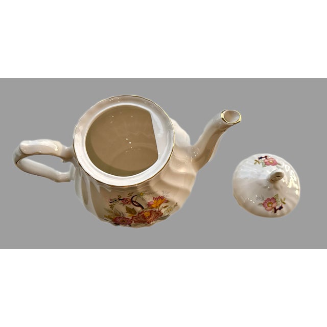 English Vintage Sadler English Tea Pot - 1940s For Sale - Image 3 of 10